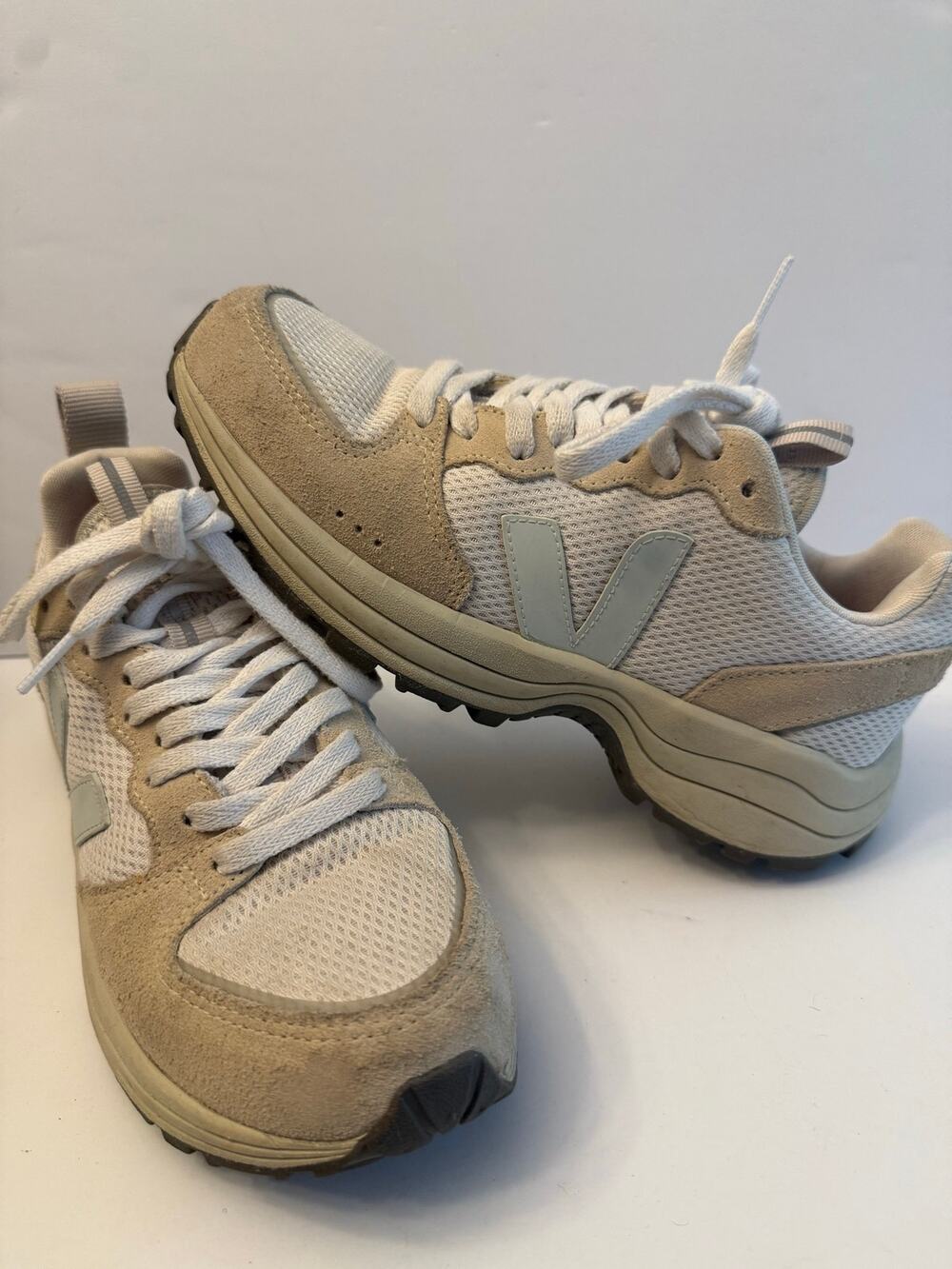 Veja Venturi Alveomesh Sneakers Women’s Size 7 EU 38 White Pierre Natural Chunky